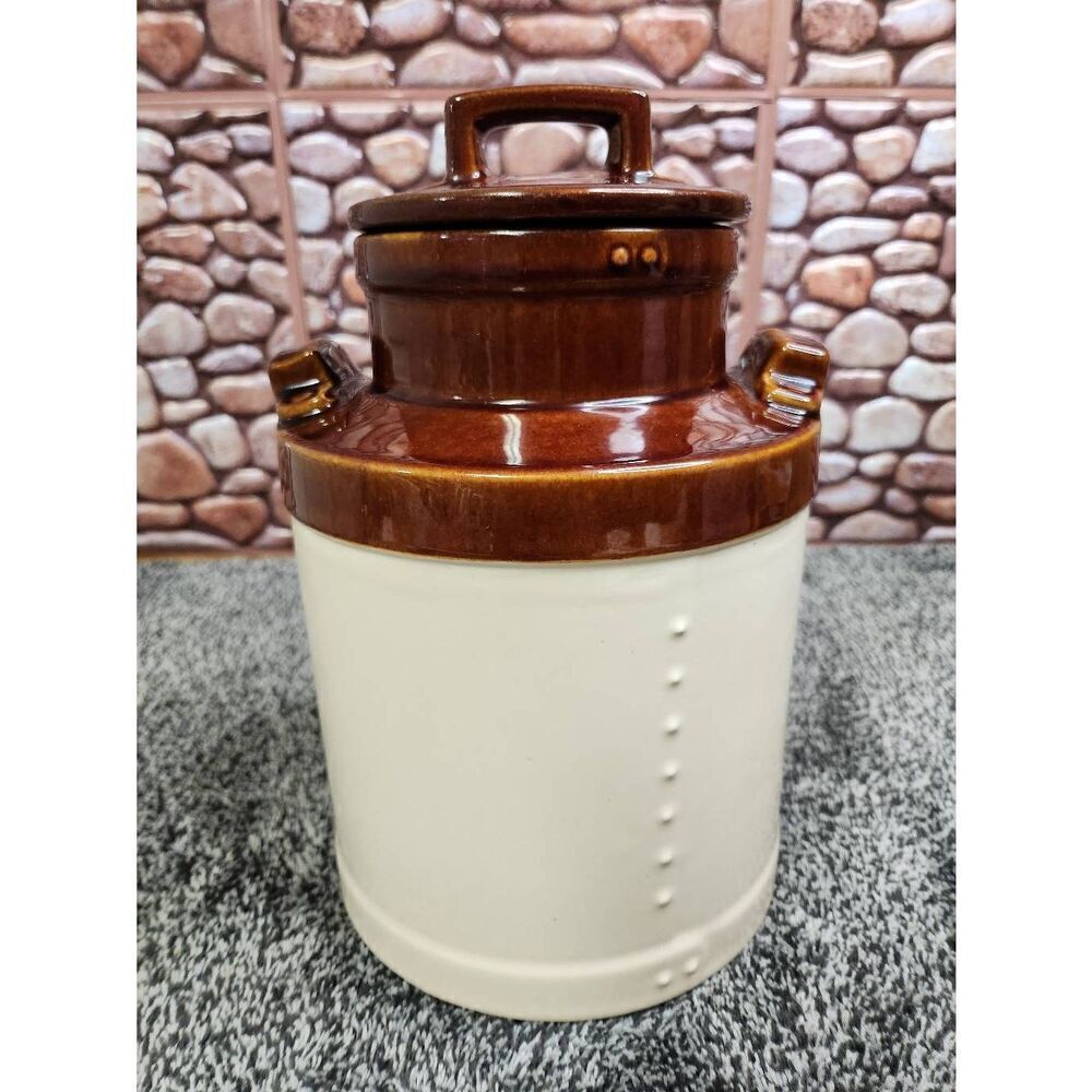 McCoy Pottery #331  Brown Milk Bottle With Lid Bean Pot Pattern USA